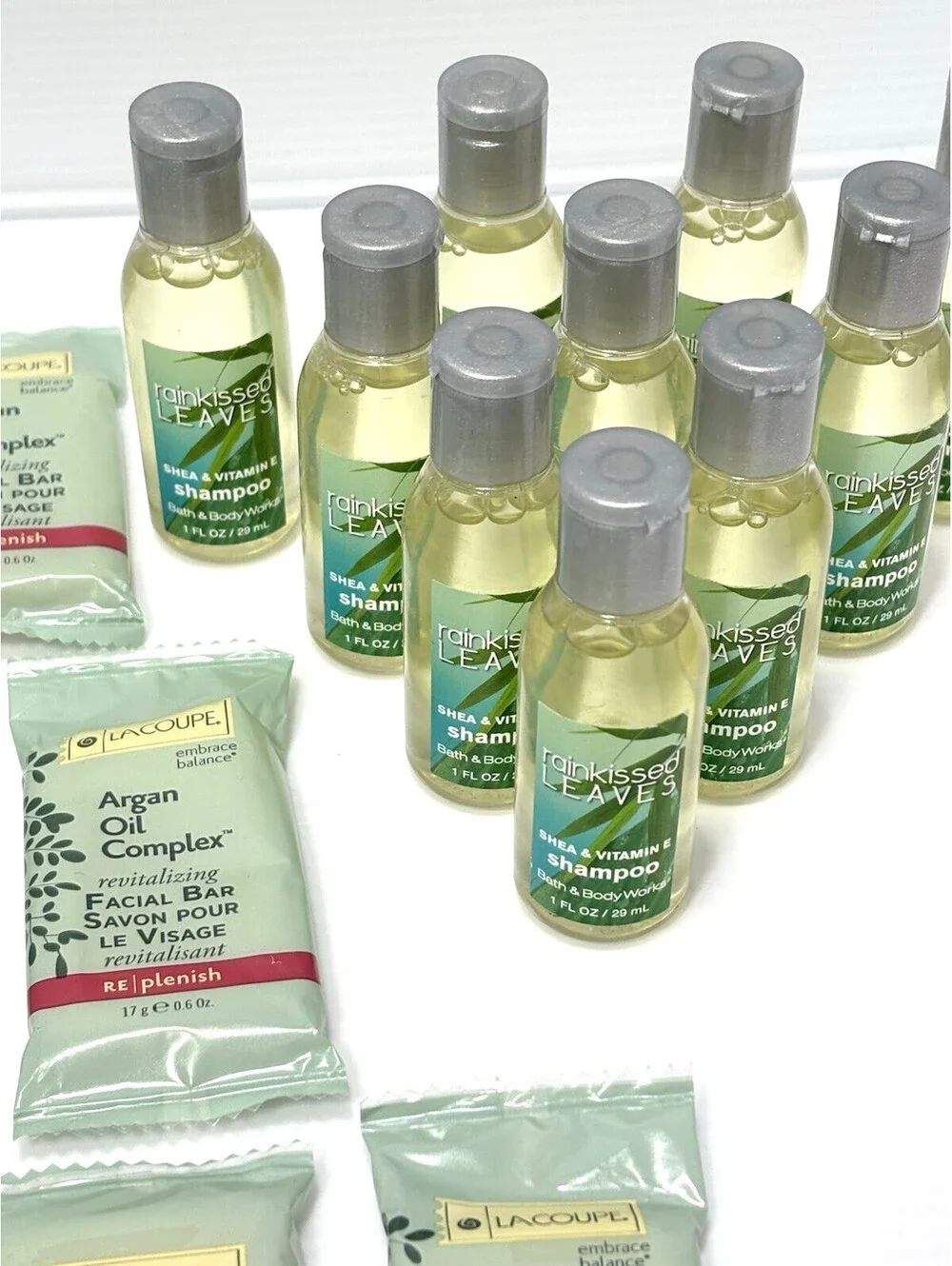 30pc Hotel Travel Size Toiletries Soap Shampoo Lotion Neutrogena Lacoupe Discon